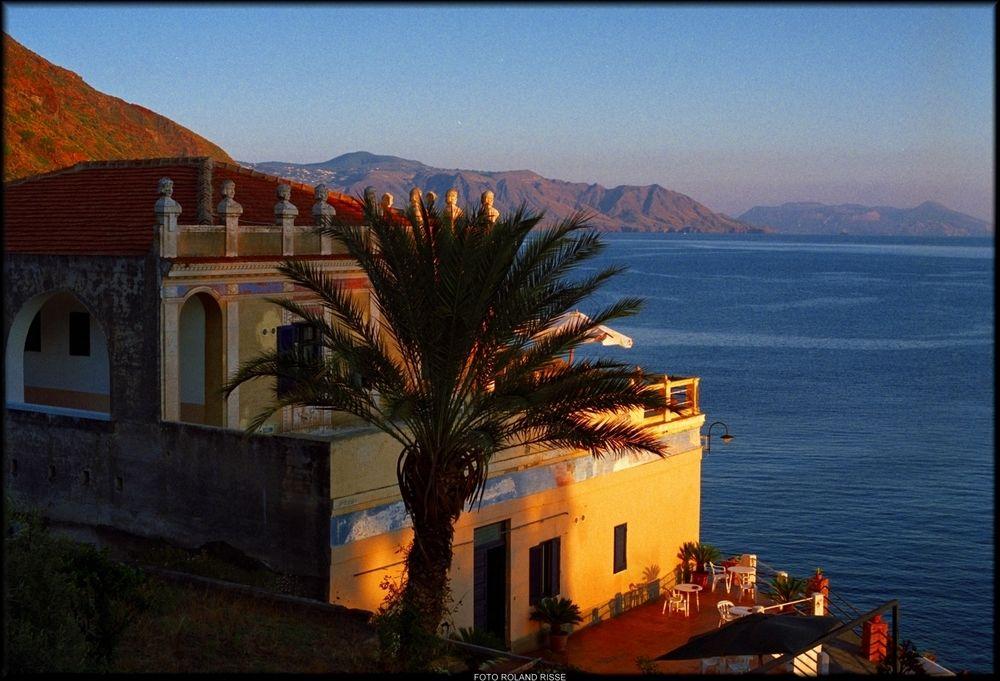 Hotel L'Ariana Isole Eolie - Una Esperienze Leni ภายนอก รูปภาพ